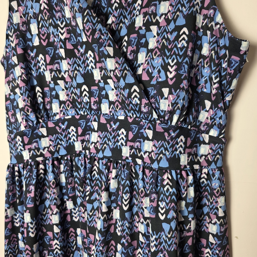 Woolrich Fit & Flare Dress Medium Navy Abstract Print Sleeveless V Neck Summer - Picture 3 of 4